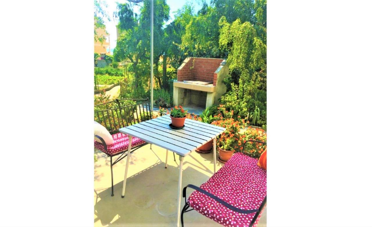 Apartments Garden House Подгора Экстерьер фото