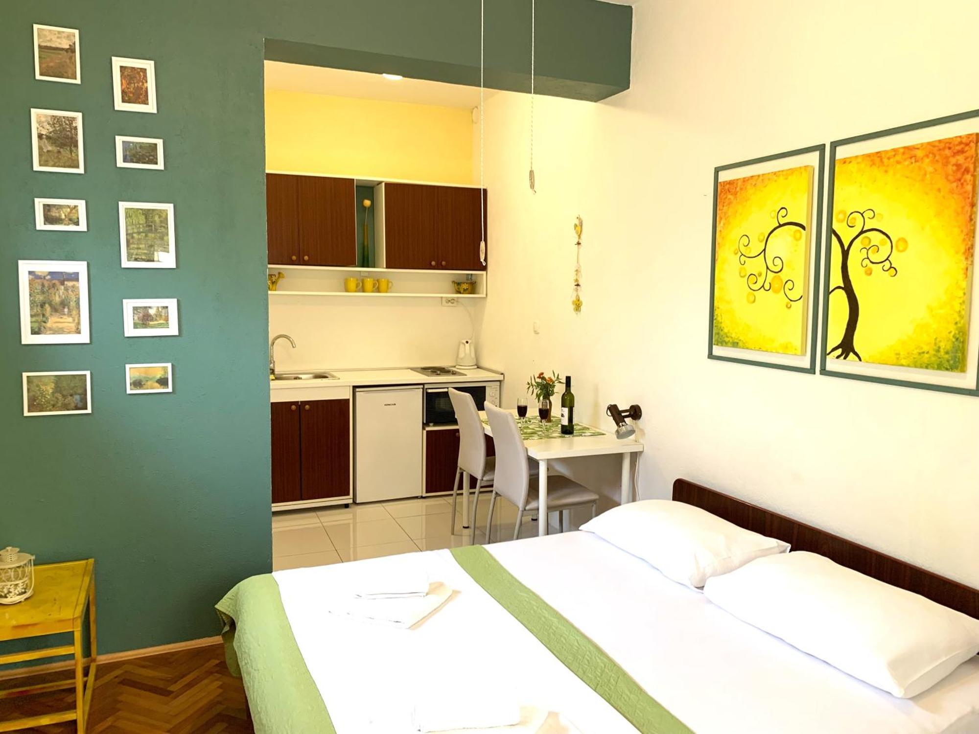 Apartments Garden House Подгора Экстерьер фото