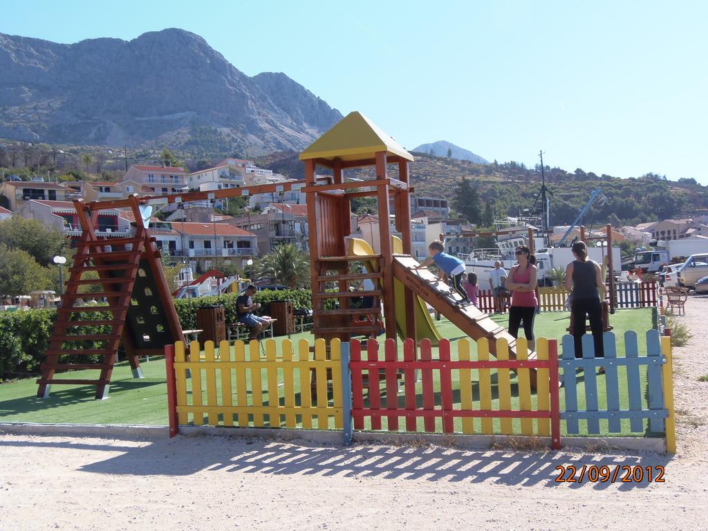 Apartments Garden House Подгора Экстерьер фото