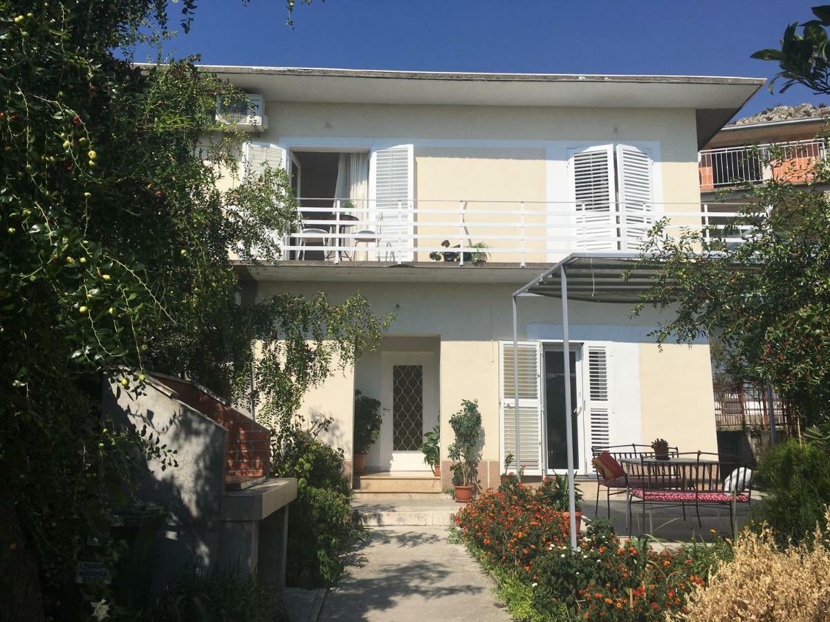 Apartments Garden House Подгора Экстерьер фото